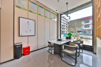 Qingji Hotel (Zhenxiong High-Speed Railway Station) - Park Yeri