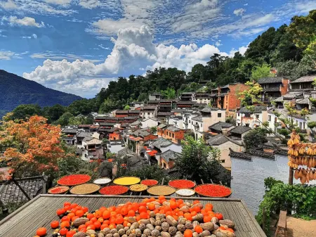Qingyuanresident Отели рядом с достопримечательностью «Wuyuan Huangling Scenic Area - Viewing Point»