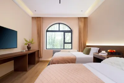 Ruxing Housing Hotel in zona Xinyi Self-Drive Campground (Sayram Lake Branch)