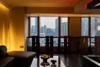 A shadow Hotel