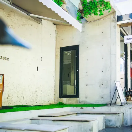 HOMIE Youth Hostel