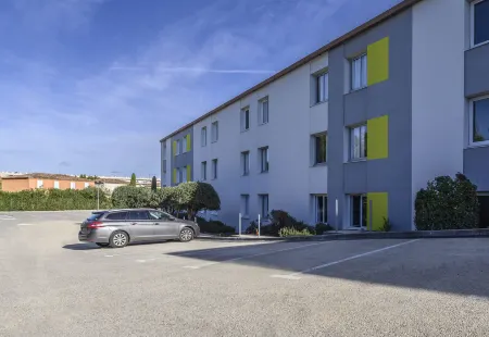 B&B Hôtel Orange Отели в г. Оранж