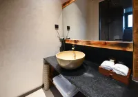 Chunshan Waitaoju · Meisu Courtyard-Style Hotel (Zitao Creative Park)