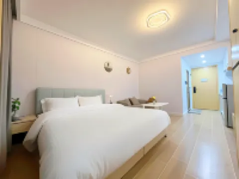 雅舍輕享公寓（開平東滙城店）