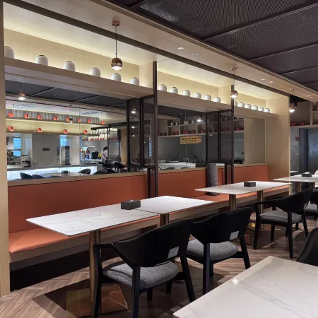 Mikoumi Hotel (Huanghua Airport T2 Terminal Dalu Village Subway Station)