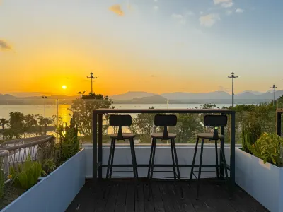 Shenzhen Le Chao Ben Yue Seaside Residence  Hotel Hotel in zona Pengcheng Market