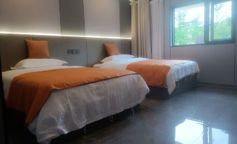 Wulong Aiwei Hotel
