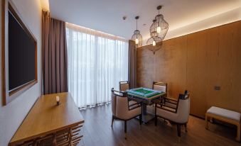 China Nandan Mineral Hot Spring Geomagnetic Resort Hotel