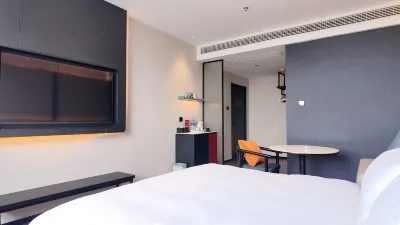 Qiangjin Hotel · Gujing Gong Hotels near East and West Cultivation Viewing Stands