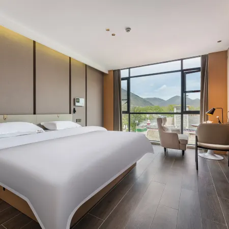 Kangding Shengshi Celebrity Hotel (Xinduqiao Branch)