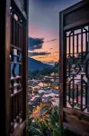 Wuyuan · Tranquil Time: Day Coffee & Night Wine Vacation Guesthouse (Huangling Scenic Area Branch) - Mountain view