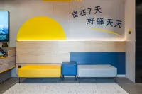 7 Days Hotel（ (Jiayuguan Fangte Tang Dynasty Food Street Branch)