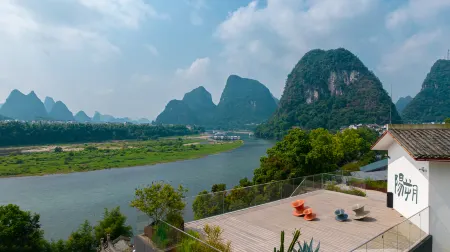 Yangshuo Percent Hotel  (West Street Li River) Отели рядом с достопримечательностью «Сель Яма»