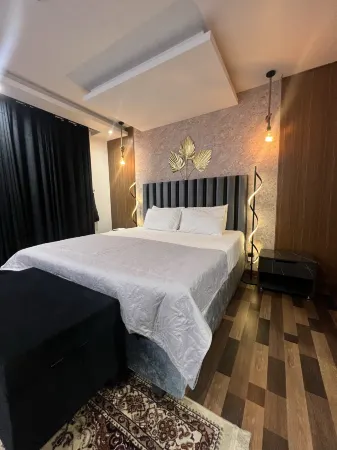 Mici hotel & apartments in Gold crest mall Отели рядом с Аэропорт Лахор