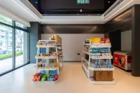 ReMAX Remai E-Sports Hotel (Zhoushan Putuo)