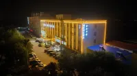 Hot Spring Holiday Hotel