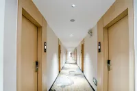 riverside holiday hotel