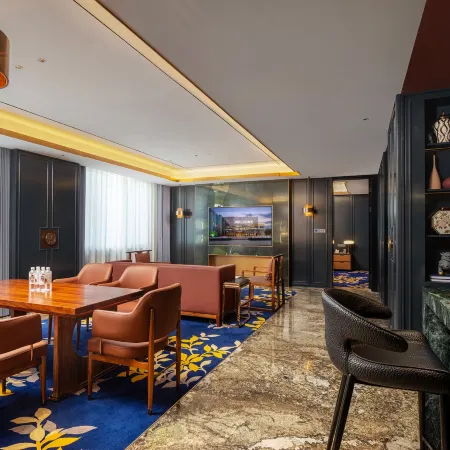 Lankao Zhongzhou Huayue Hotel