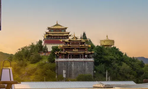 Shangri-la Yunyin Mountain Air BNB