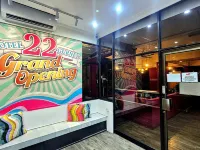 Hotel 22 Gurney 姆魯甘神廟附近的飯店