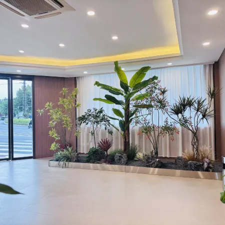 Le 8 Chain Hotel (Bengbu Zhanggongshan Park)