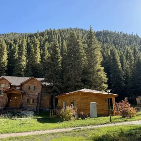 Urumqi Nanshan Forest Health - Wellness Resort Hotel