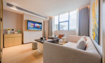 Haiyi International Hotel Huaiji