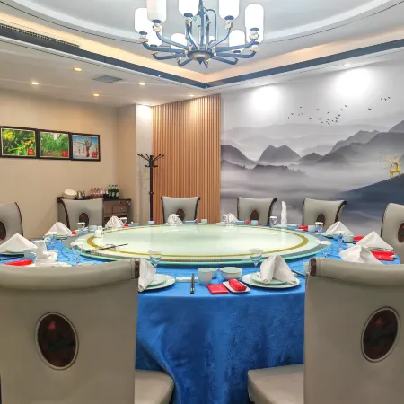 Leling Zaolin Academy Hotel