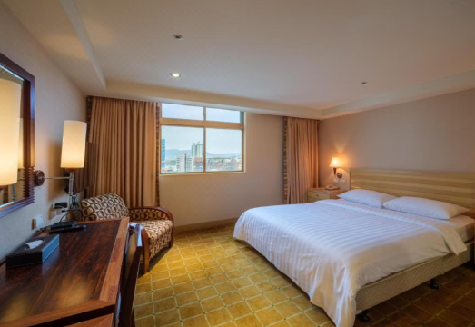 호텔 내부 로비 전경