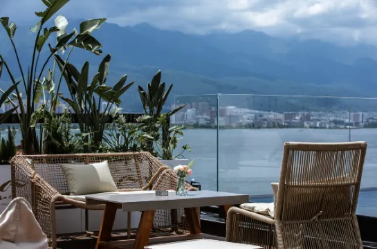 360° Oceanview Lifestyle | Dali SEASKY VISTA Cultural & Art Oceanview Hote