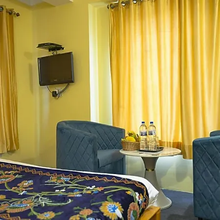 Hotel Town Centre , Srinagar