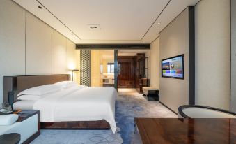 Weiman Hotel (Dongmen Old Street Subway Station Branch)