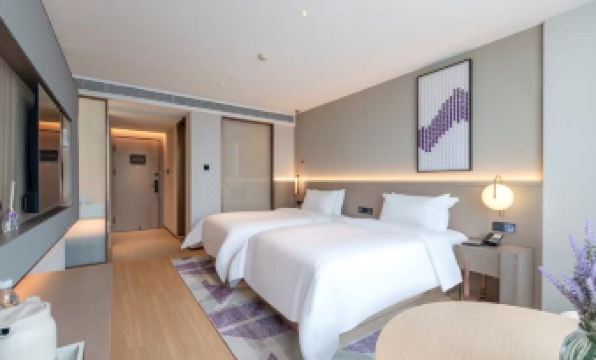 Lavande Hotel (Quanzhou Strait Sports Center Zhongjun World City Branch)