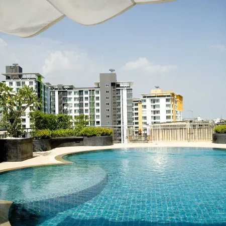 Olive Hotel & Residence Bangkok Sukhumvit 101 near True Digital Park Отели рядом с достопримечательностью «Станция BTS - Punnawithi»