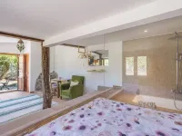Love Suite 尼維格拉斯酒店