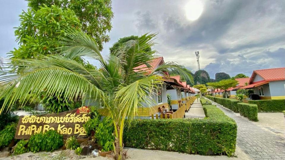 Phi Phi Ba Kao Bay Resort