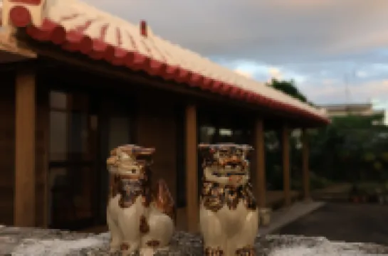 64 years traditianal okinawa house YuSuiJu in village