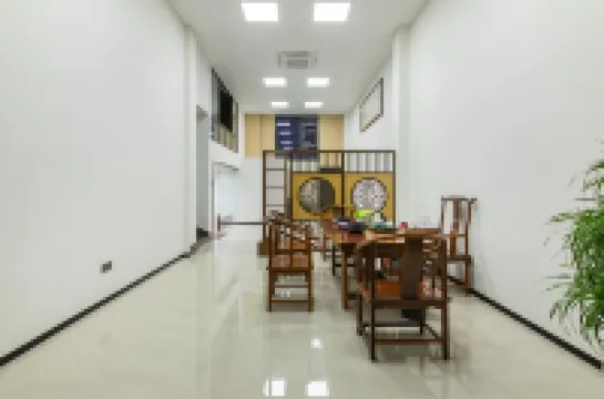 Lanwan Hotel (Luoyuan High-Speed Railway Station)