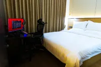 Yunqi Hotel (Commercial Street)