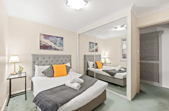 Tranquil & Comfortable Rooms – Easy Walk to Train & Park