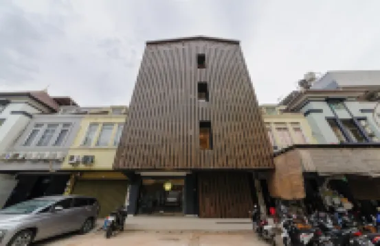 Urbanview Hotel Vineyard Inn Hotels near Mal Taman Palem