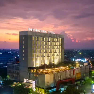 Mercure Solo Hotels near Loji Gandrung