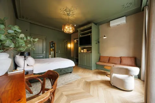 Uylenhof Hotel