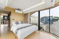 Cloudtop Starry Pod