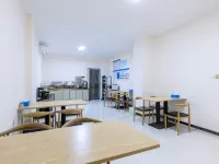 Yeste Yestour Hotel (Chongzuo Longzhou County Bus Station) Hotels in Longzhou