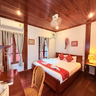 Luang Prabang - Villa Ouis Namkhan Riverside 2 シーエン トン 寺院周辺のホテル