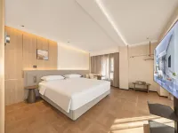 ELONG WG.INTL BEIJING SANLITUN Hotels in Пекін