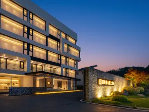 BRILLIANT RESORT XILING SNOW MOUNTAIN CHENGDU
