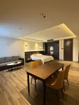 Jiayue Nianhua Zhixuan Hotel