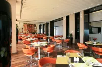 Yas Plaza Circuit by IHG